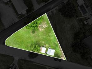 602 Trinity Street - Photo 2