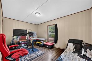 913 County Road 4232 - Photo 24