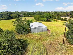 913 County Road 4232 - Photo 32
