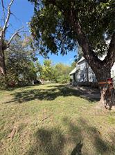 717 W Day Street - Photo 2