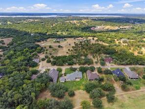 27018 Stonewood Drive - Photo 2