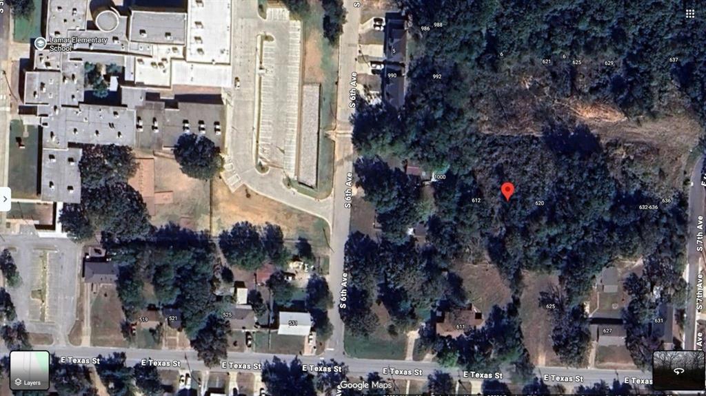 616 E HULL Street - Photo 1