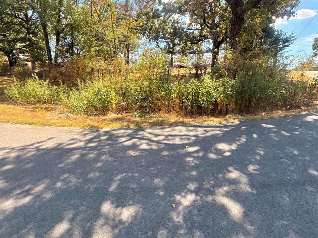 616 E HULL Street - Photo 8