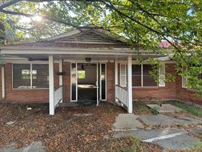 1601 Kennedy Street - Photo 2