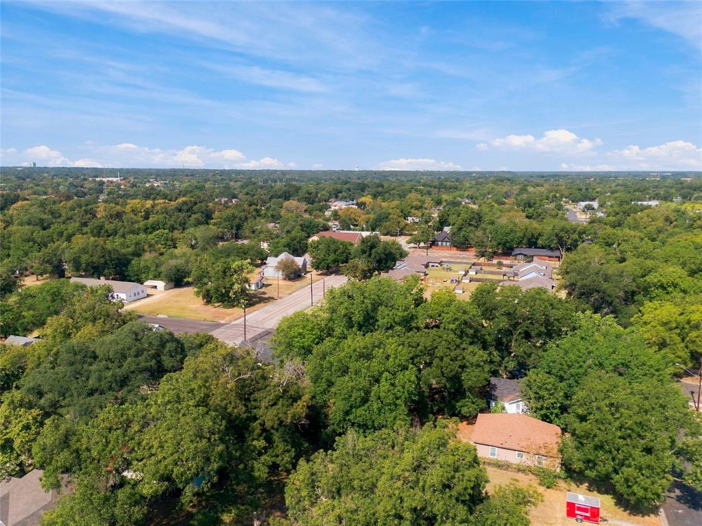 805 McKeen Street - Photo 6