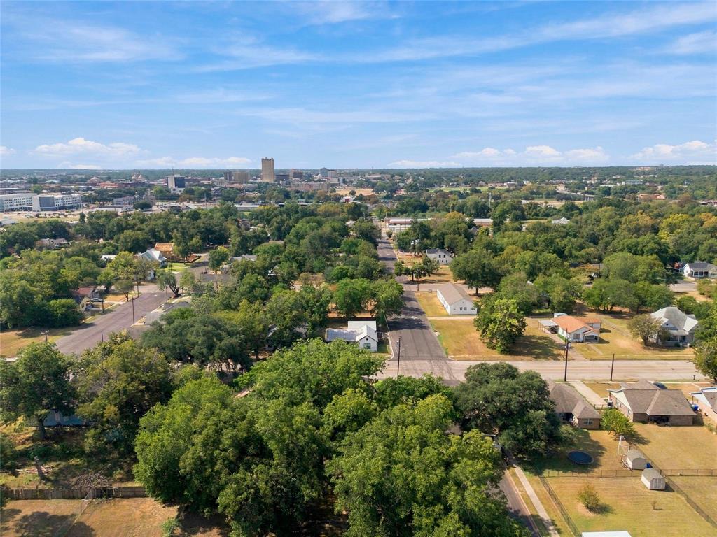 805 McKeen Street - Photo 8