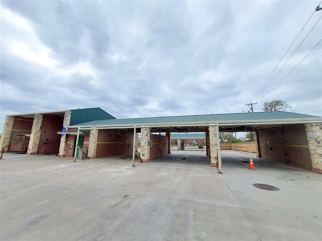 320 N Santa Fe Street - Photo 1
