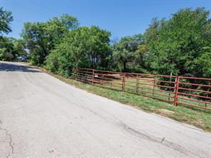 6912 Ireland Drive - Photo 2