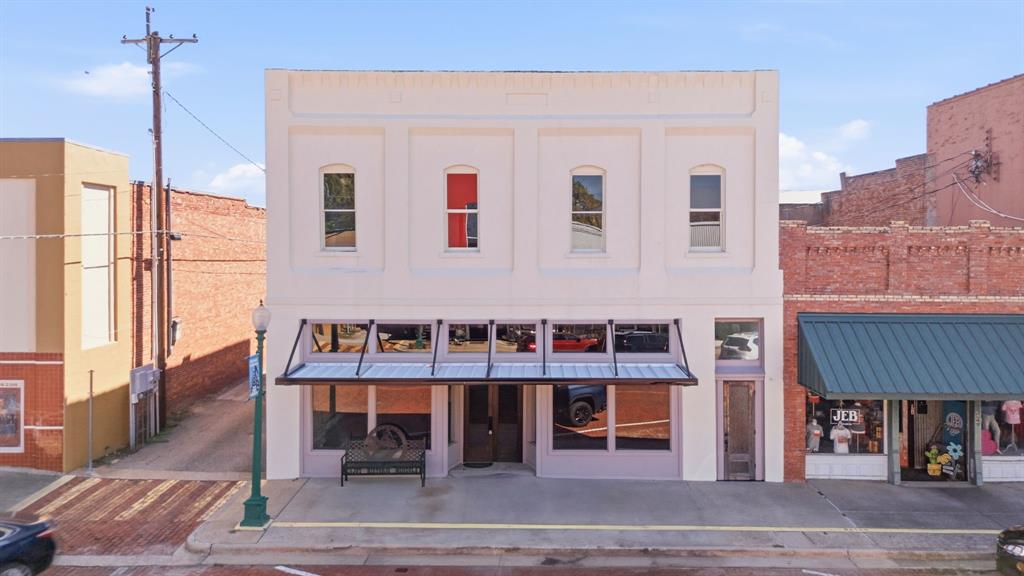 108 N Johnson - Photo 1