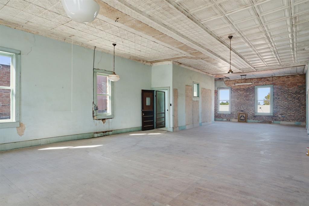 108 N Johnson - Photo 13