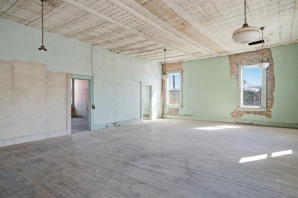 108 N Johnson - Photo 18