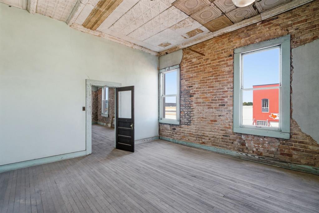 108 N Johnson - Photo 25
