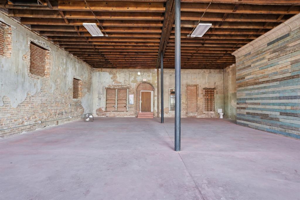 108 N Johnson - Photo 5