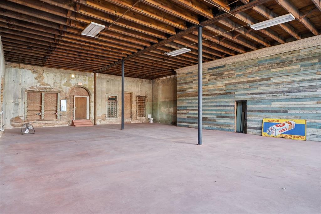 108 N Johnson - Photo 6