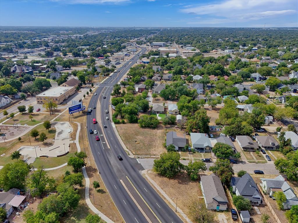 1401 W Waco Drive - Photo 6