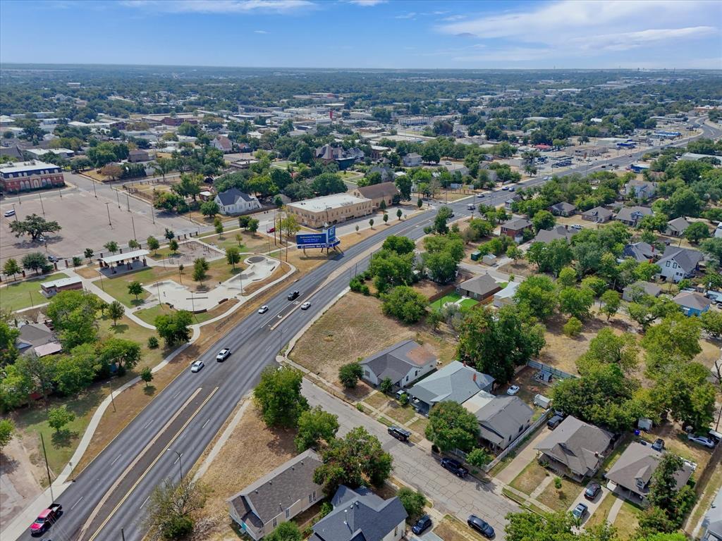 1401 W Waco Drive - Photo 7