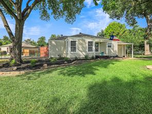 1502 Resistol Road - Photo 30