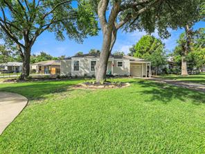 1502 Resistol Road - Photo 31
