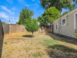 1502 Resistol Road - Photo 35