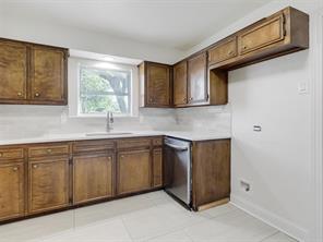 1502 Resistol Road - Photo 6