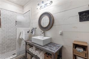 1297 County Road 3318 - Photo 19