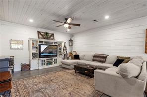 1297 County Road 3318 - Photo 26