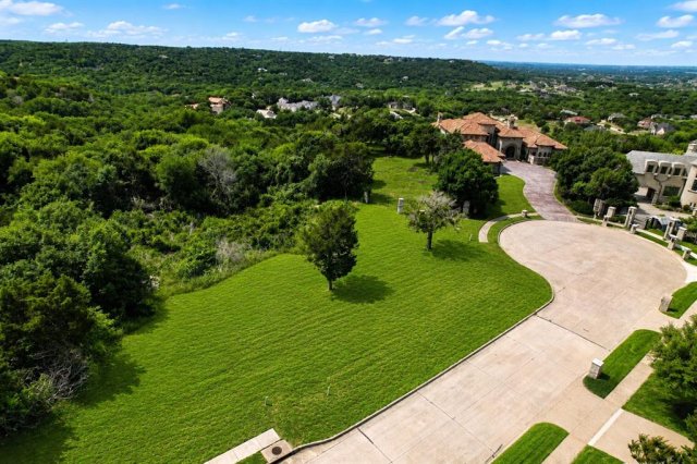 2132 Grand View Court