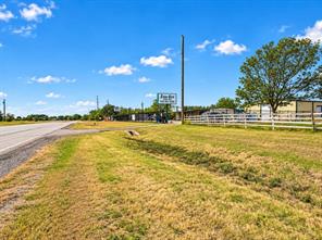 15377 N State Highway 34 - Photo 2