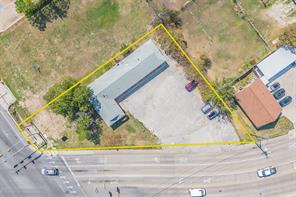 3233 Denton Highway - Photo 2