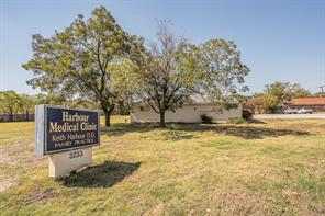 3233 Denton Highway - Photo 6