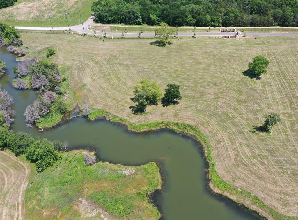 300 Shores Drive - Photo 1