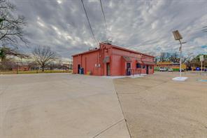 2802 Lagow Street - Photo 10
