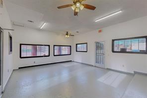 2802 Lagow Street - Photo 28