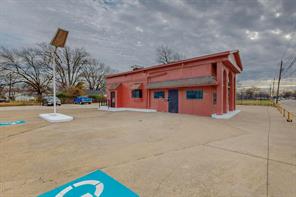2802 Lagow Street - Photo 5