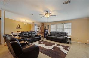 2035 FM-1566 - Photo 11