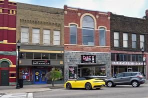 414 W Main Street - Photo 2