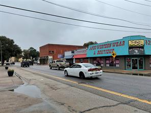 110 N Caddo Street - Photo 3