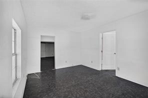 1309 S Riverside Drive - Photo 13
