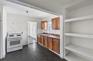 1309 S Riverside Drive - Photo 14