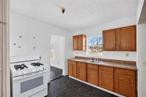 1309 S Riverside Drive - Photo 16