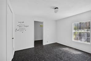 1309 S Riverside Drive - Photo 5