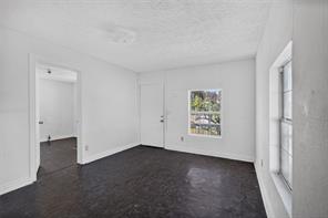 1309 S Riverside Drive - Photo 8