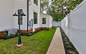 1016 E California Street - Photo 14
