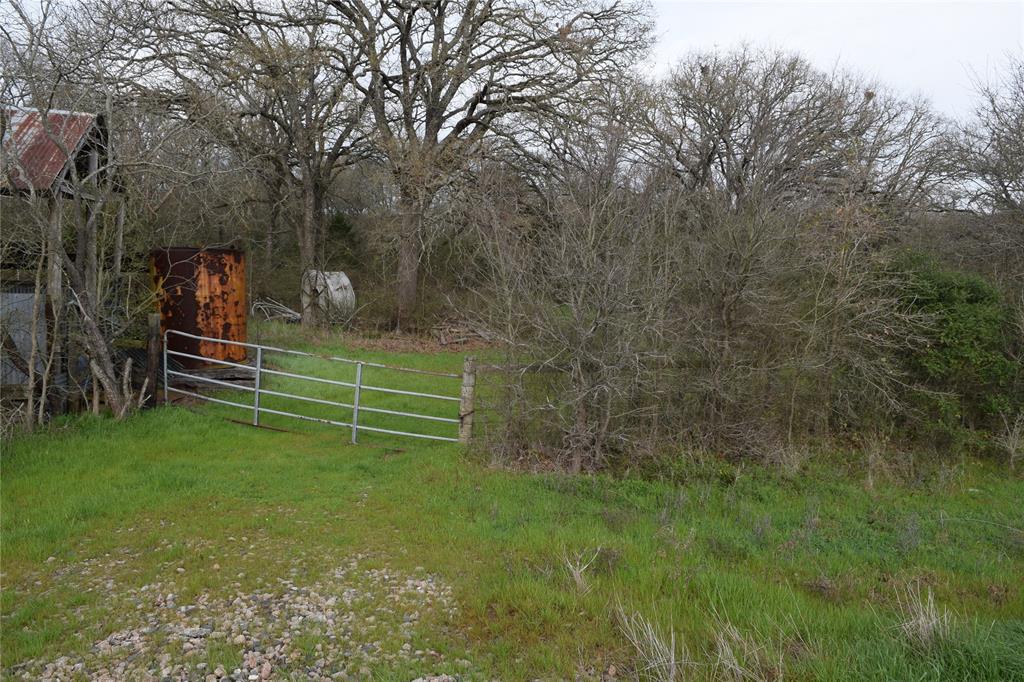 1110 Main - Photo 4