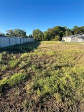 835 E 3rd Street - Photo 3