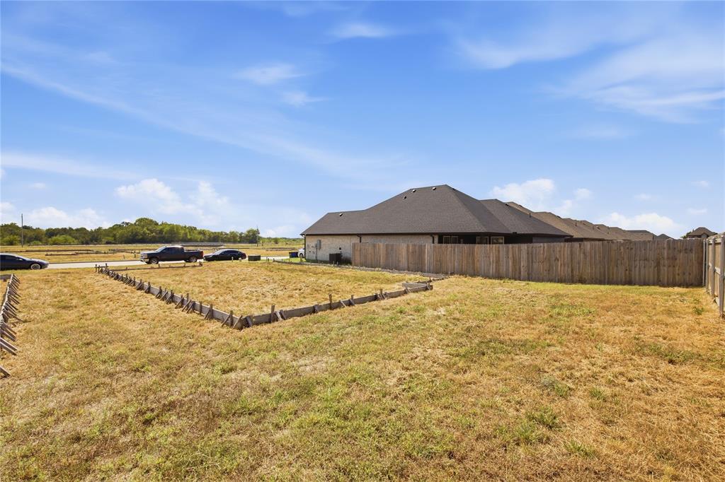 802 Greyson Lane - Photo 3