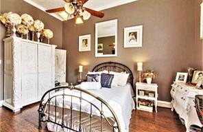 2702 Lee Street - Photo 10