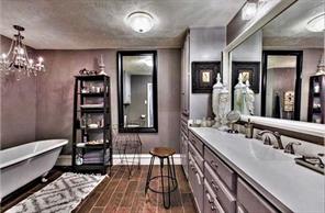 2702 Lee Street - Photo 13