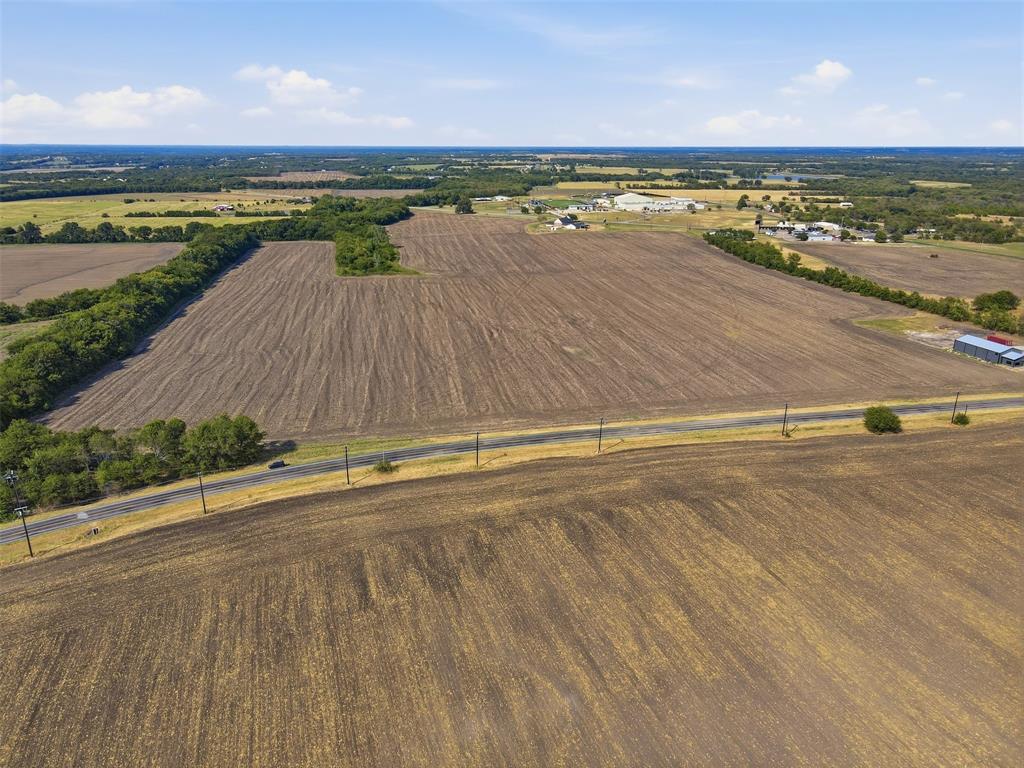 661 Fm 902 - Photo 14