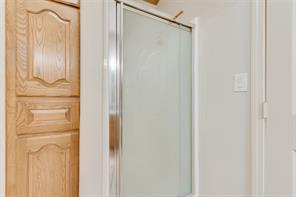 9913 Fm 740 - Photo 29